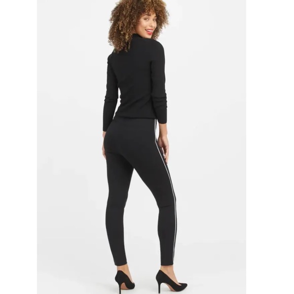 Spanx Ankle Piped Skinny Perfect Pant | Medium, Petite | Spanx Perfect Pant - Picture 4 of 10